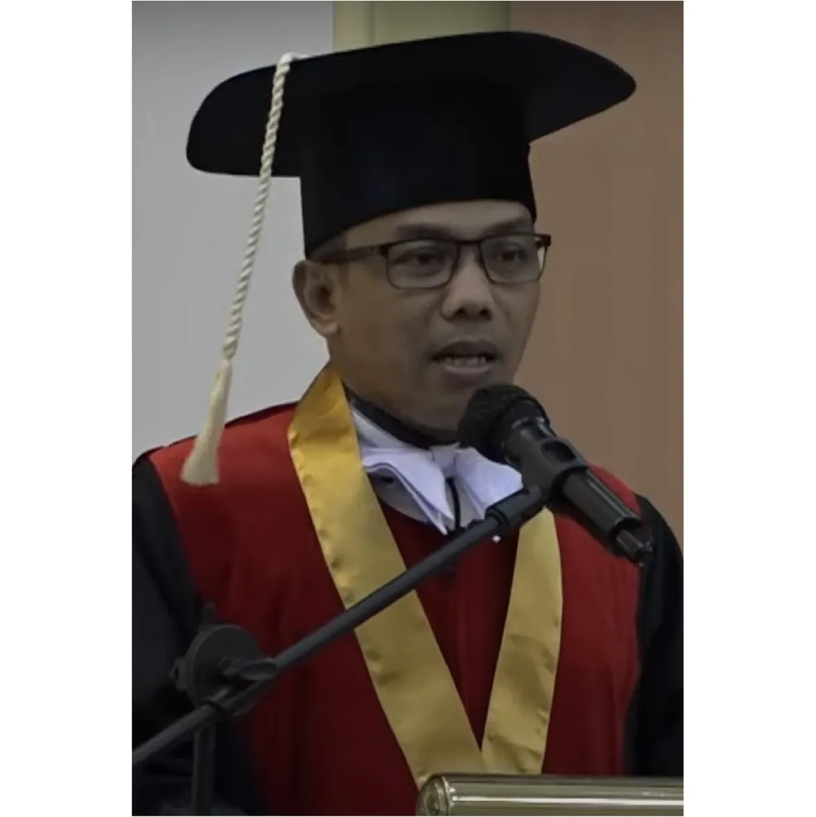https://konten.usu.ac.id/storage/year/2025-02/satker/2/statis/staff/Prof. Dr. Agus Purwoko, S.Hut., M.Si.webp